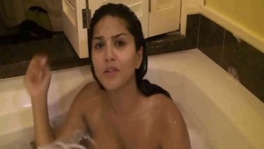 Wet Pussy In Bath - Xxxkoon porn