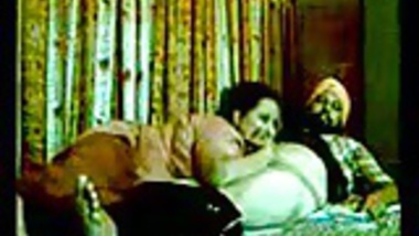 380px x 214px - Punjabi Sikh Girl Sex With Her Nephew Homemade Sex porn