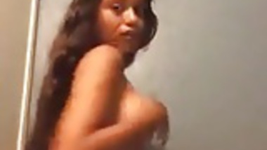 sri-lankan-teen-girls-naked-nacked-ladys-boob