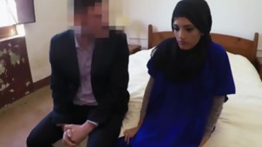 380px x 214px - Arab Hijab Teen Squirting On Live Webcam porn