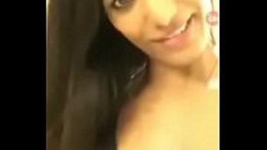 Xxxdotko - Poonam Pandey Nipple Slip On Her Live Instagram porn tube video ...