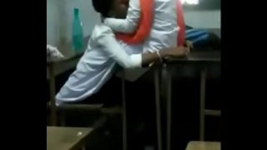 Sex 9th Class In School - Patna Bihar Teen School Girl Xxx porn