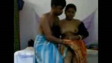 Bhabhi Caught Red Handed - Real Ma Or Beta Ka Sex Caught In Ccc Camera porn