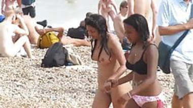 Sani Lione Bathe Sex - Sunny Lione Beach Sex porn