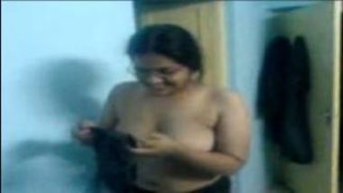 Film Khulla Chudai Videos - Nepali Sexy Comedy Wali Film Khullam Khulla porn